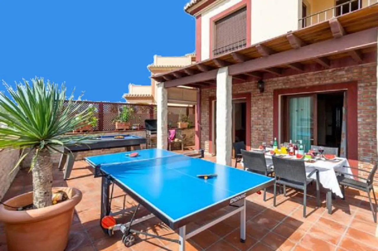 Villa Laura SpainSunRentals 1033 Nerja Spagna